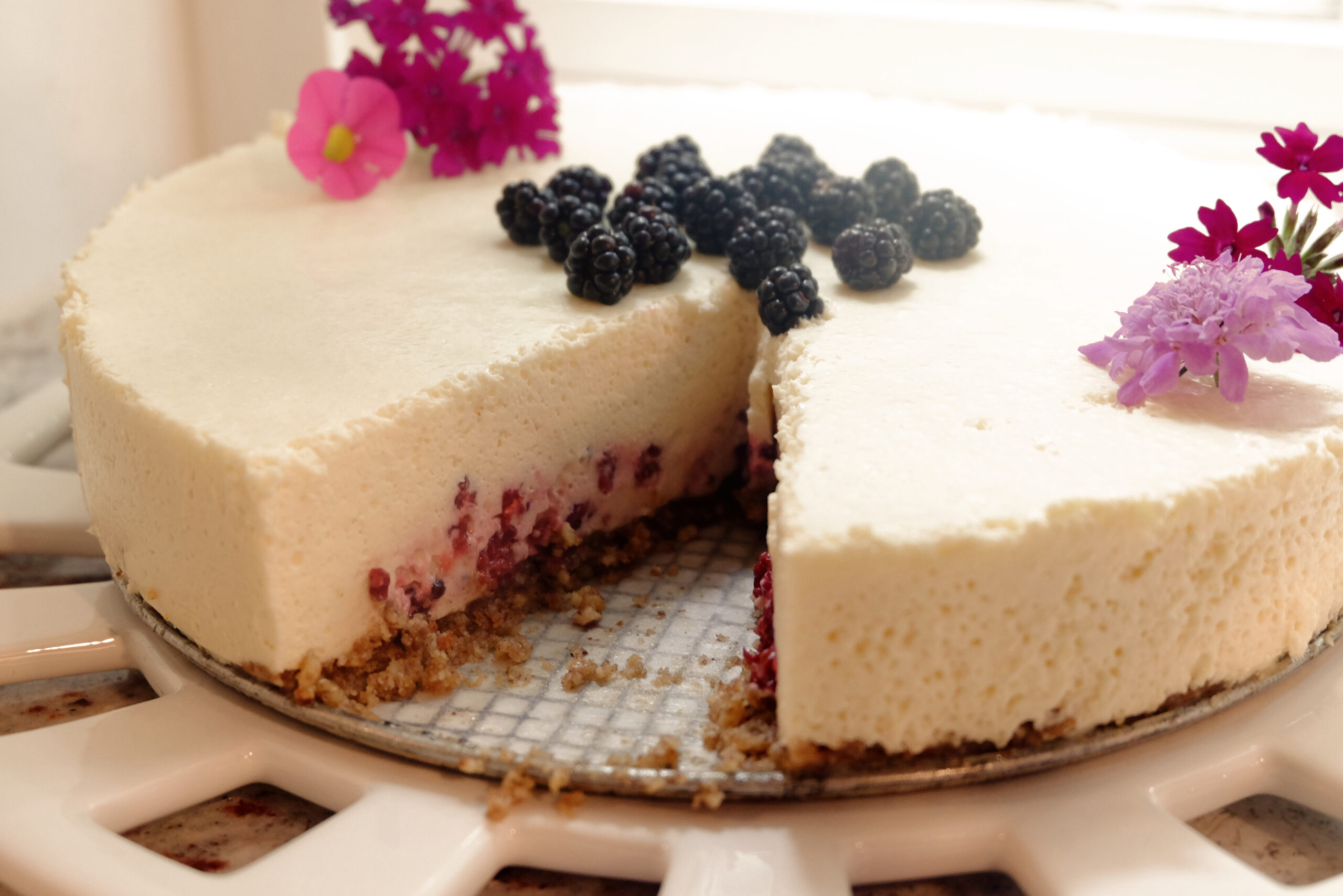 Best No Bake Cheesecake with Raw Milk & Wild Blackberries